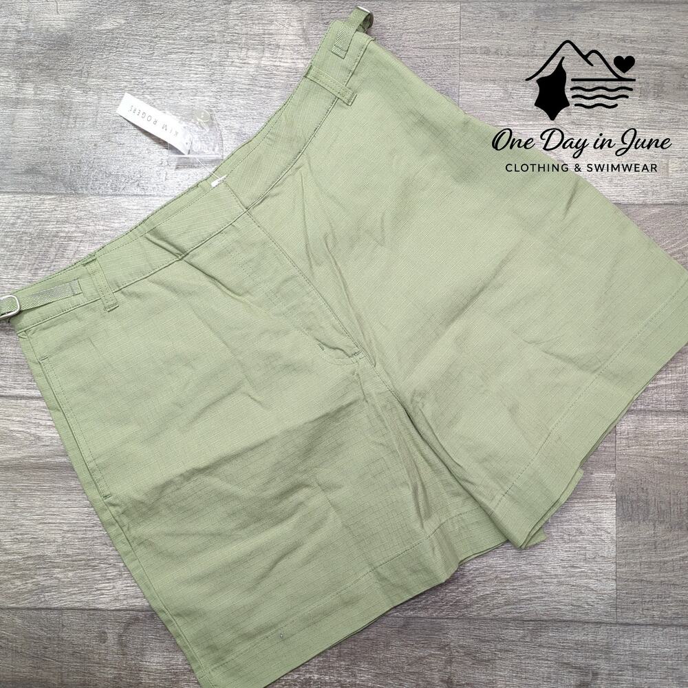 Kim Rogers Flat Front Shorts Size 16
